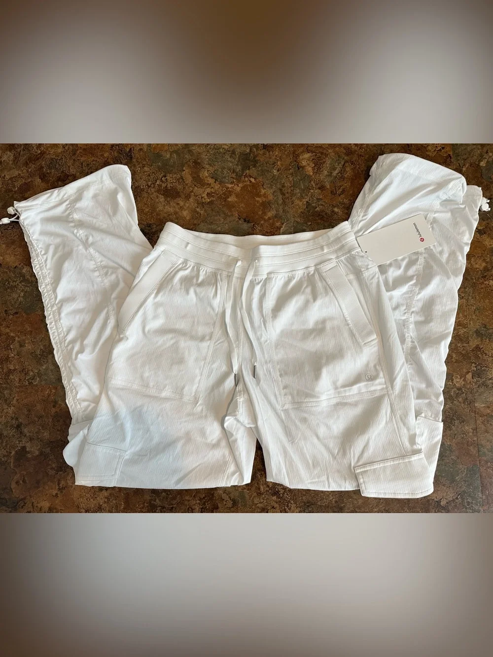 NWT Lululemon Dance Studio Relaxed-Fit Mid-Rise Cargo Pant White Size Small